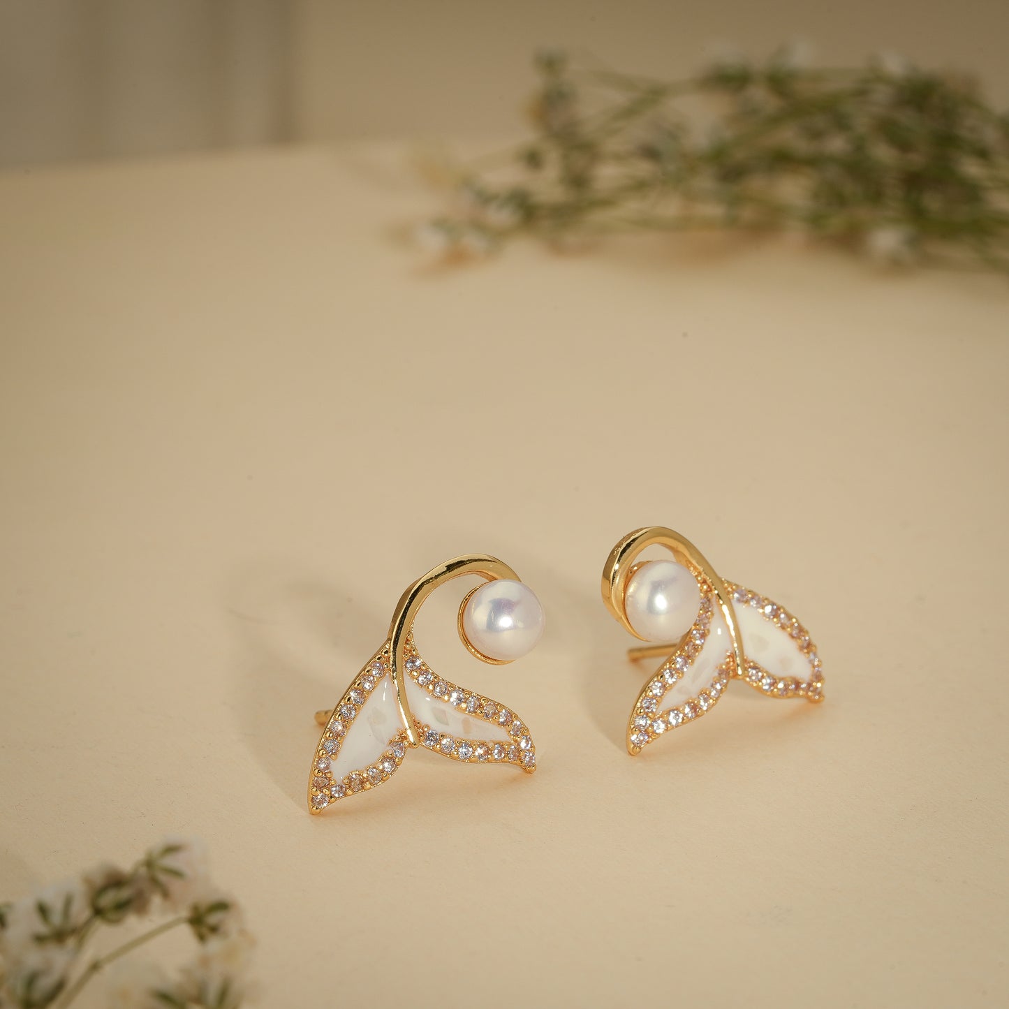 Pearl Leaf Stud Earrings