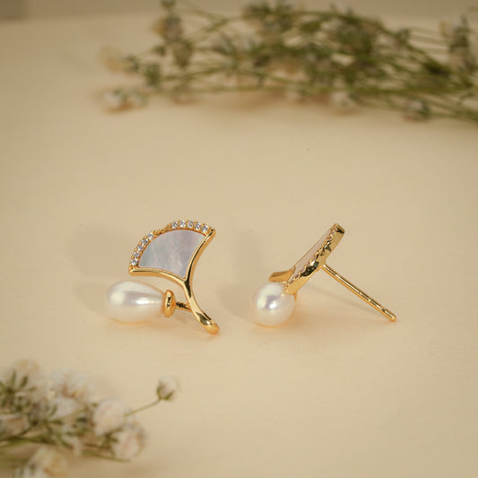 Pearl Leaf Arc Stud Earrings – 18K Gold Plated Anti-Tarnish Earrings