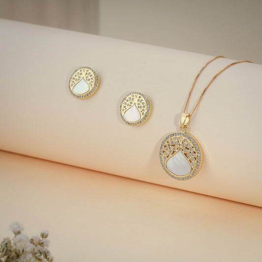 Gold Oval Mother of Pearl Pendant Necklace & Earrings Set