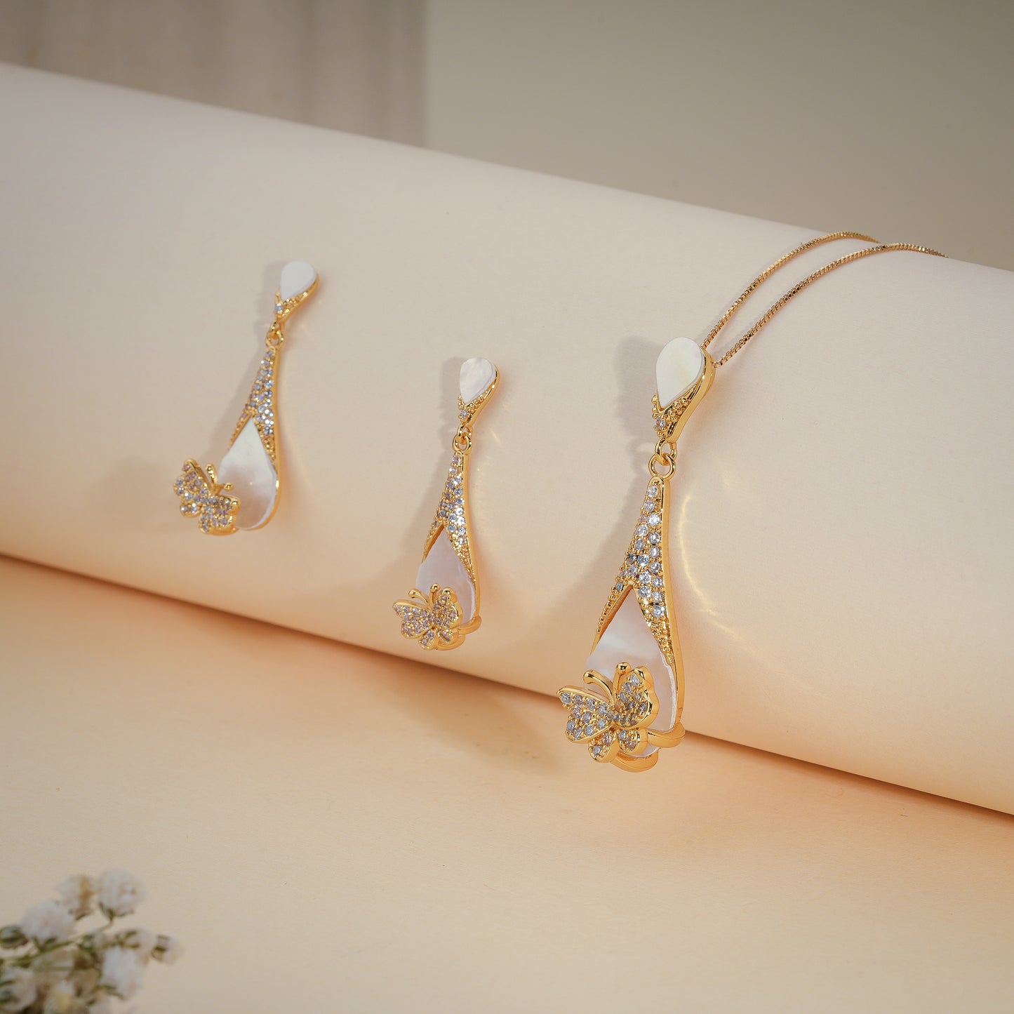 Elegant Butterfly Mother of Pearl Pendant Set with CZ – Gold Finish