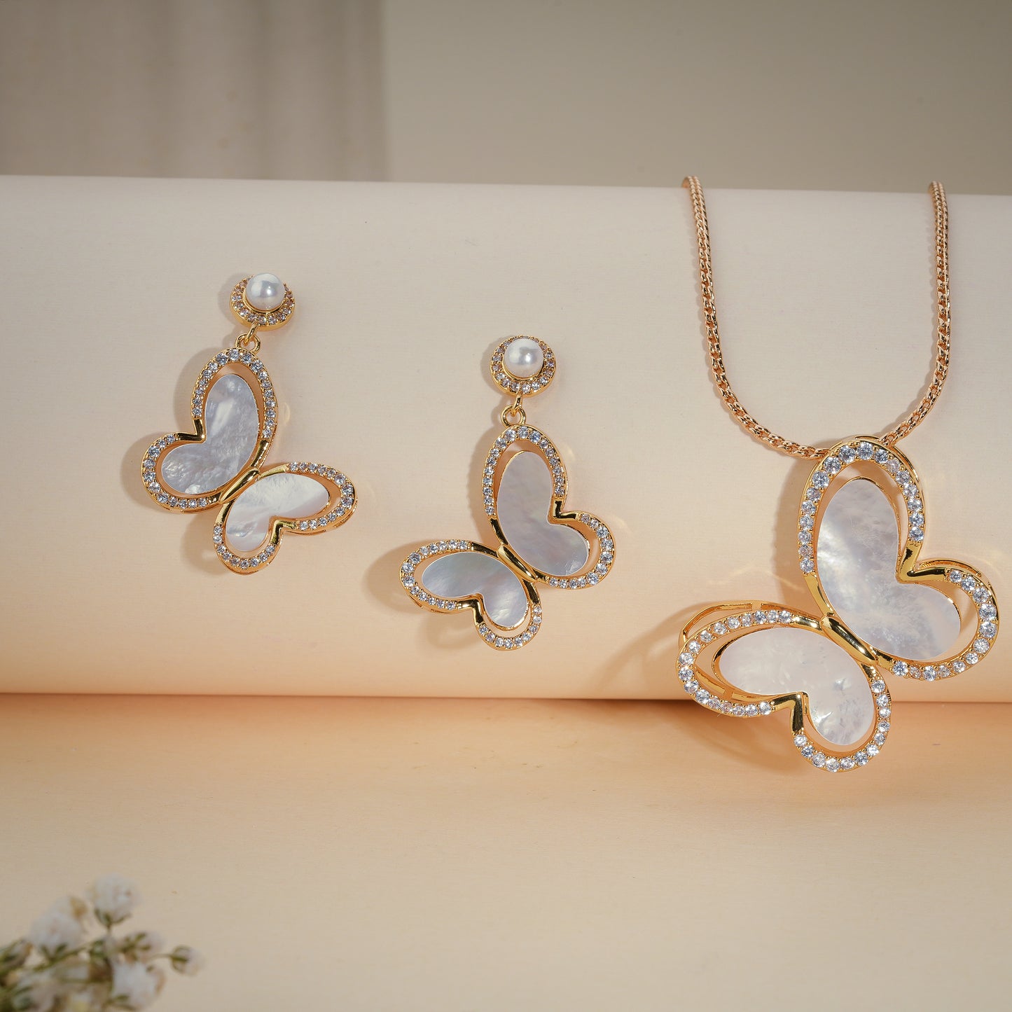 Luxury Butterfly Mother of Pearl Pendant Set with CZ – Gold Finish