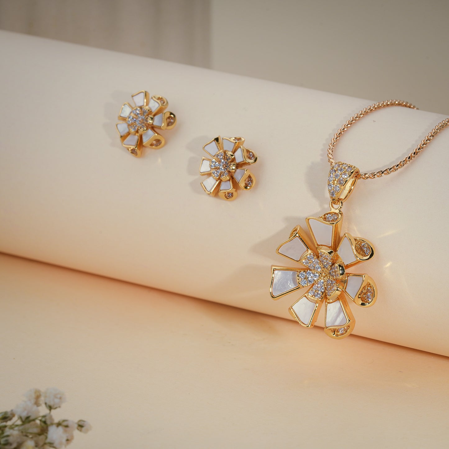 Luxury Floral Mother of Pearl Pendant Set with CZ – Gold Finish