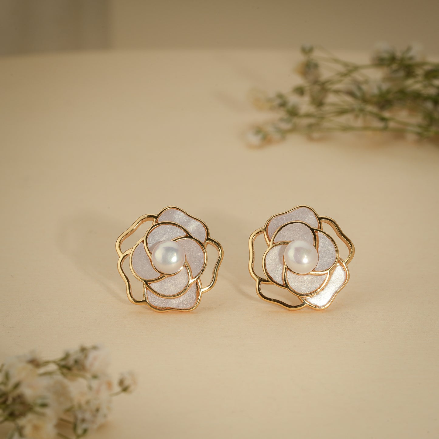 Mother of Pearl Floral Stud Earrings – Anti Tarnish Gold Plated