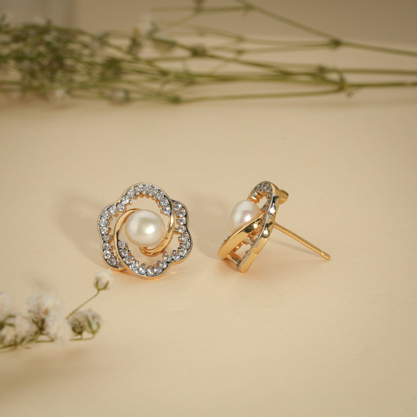 Pearl Bloom Halo Stud Earrings – 18K Gold Plated Anti-Tarnish Earrings