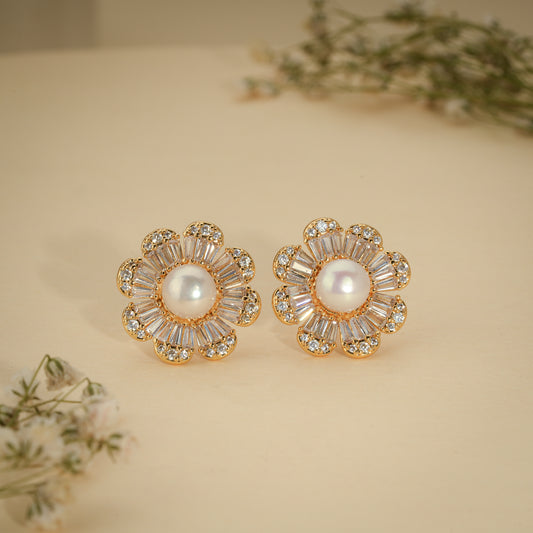 Radiant Pearl Bloom Stud Earrings – 18K Gold Plated Anti-Tarnish Earrings