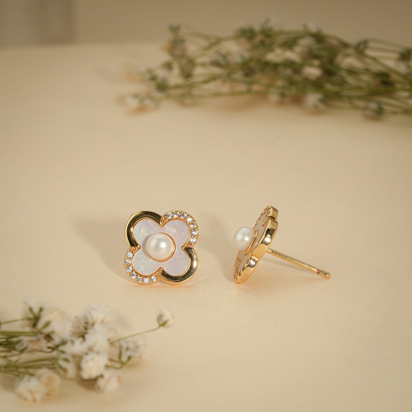 Pearl Clover Luxe Stud Earrings – 18K Gold Plated Anti-Tarnish Earrings