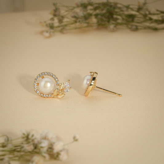 Pearl Vine Halo Stud Earrings – 18K Gold Plated Anti-Tarnish Earrings