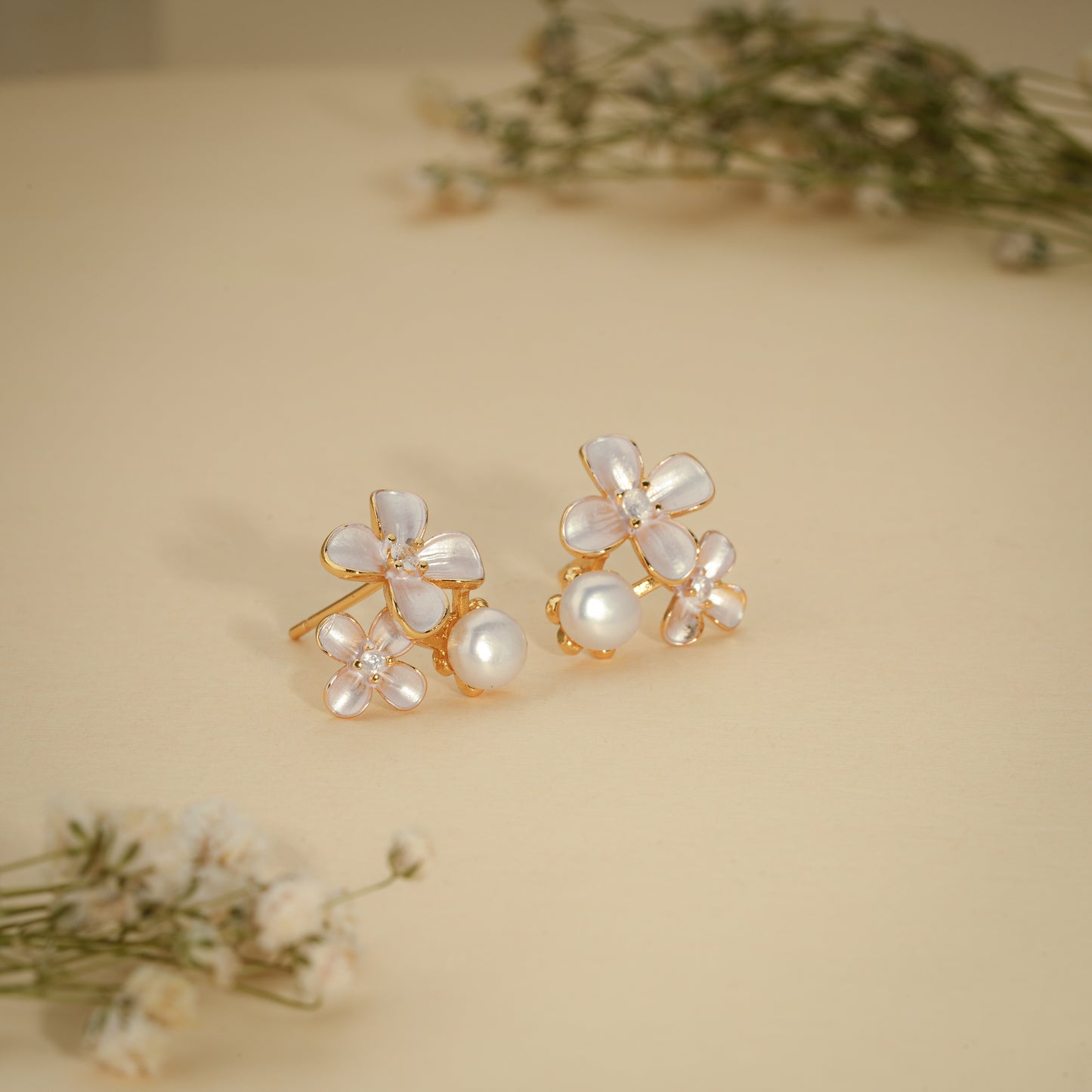 Pearl Blossom Floral Stud Earrings – 18K Gold Plated Anti-Tarnish Earrings