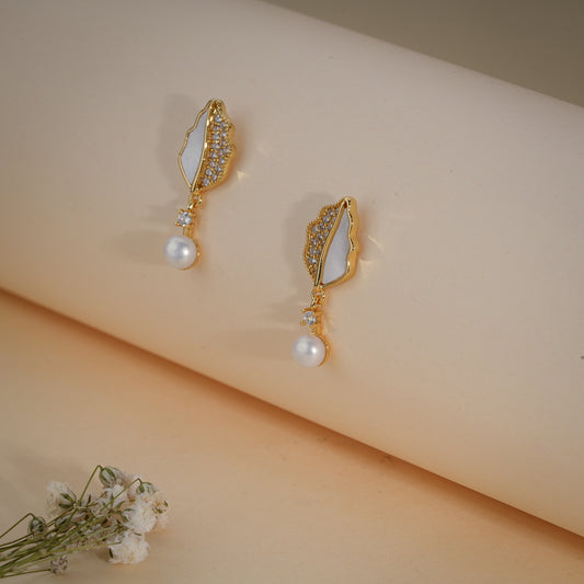 Pearl Luxe Leaf Drop Earrings – 18K Gold Plated Anti-Tarnish Earrings