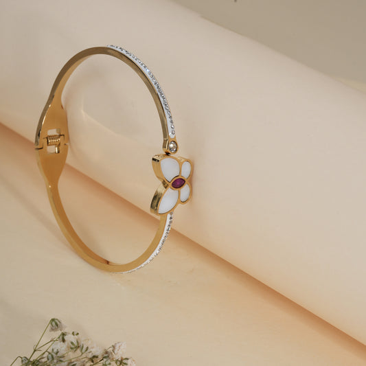 Floral Grace Gold Bracelet