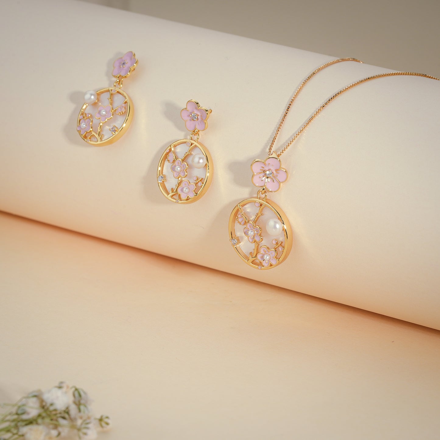 Blossom Pearl Pendant Set