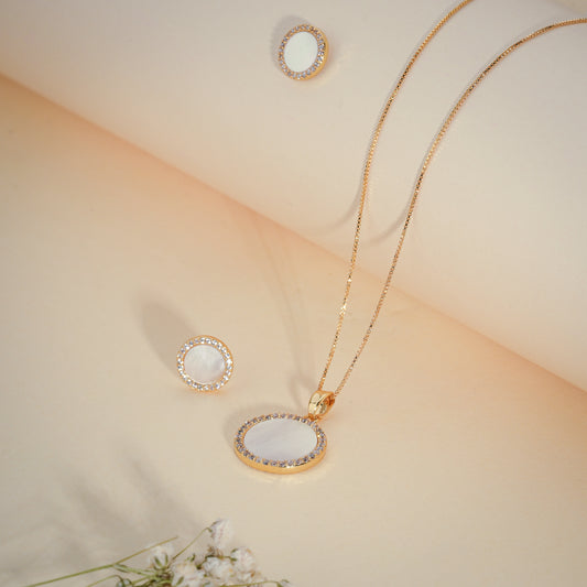Classic Mother-of-Pearl Circle Pendant Set