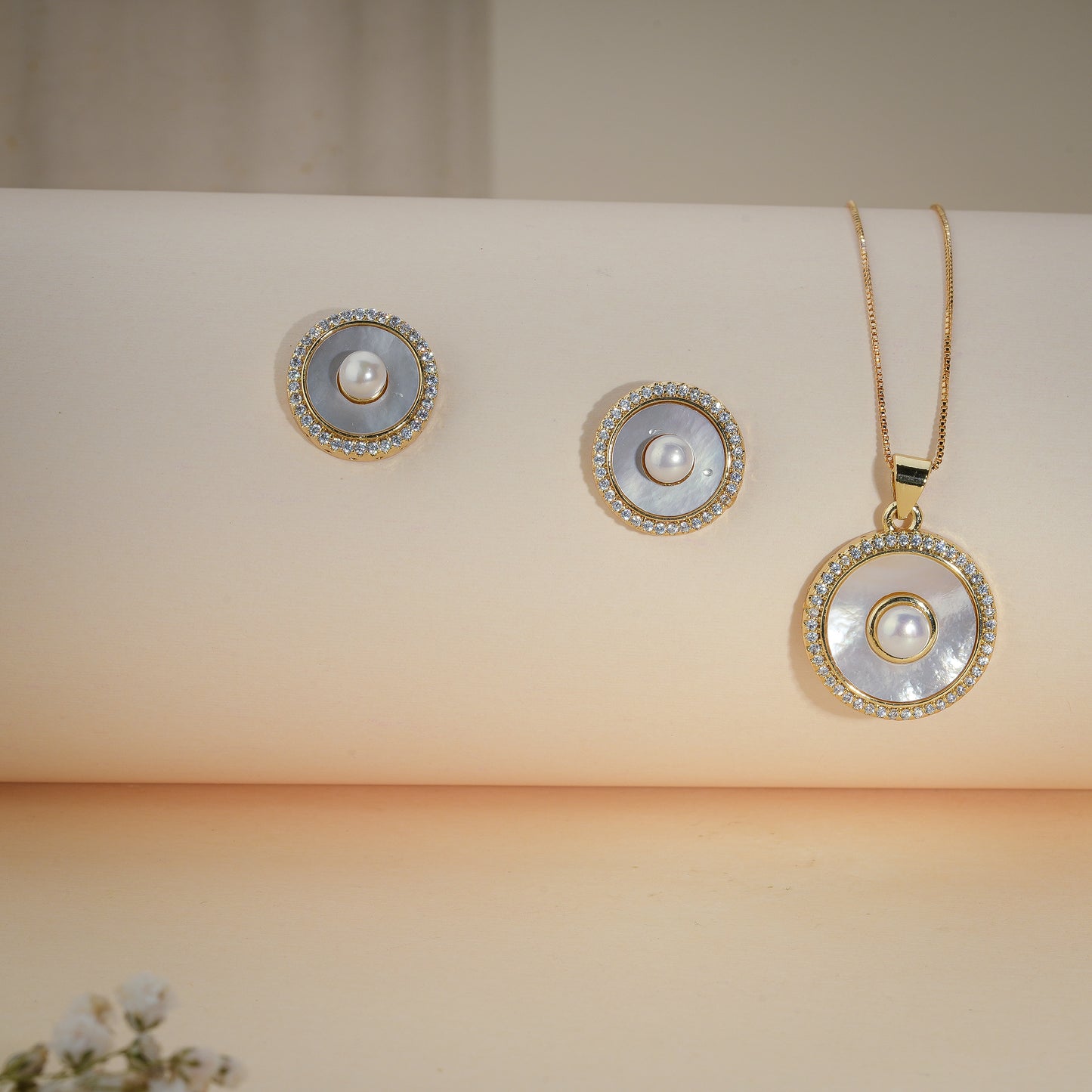 Elegant Pearl Circle Pendant Necklace & Stud Earrings Set – Gold Plated Crystal Jewelry
