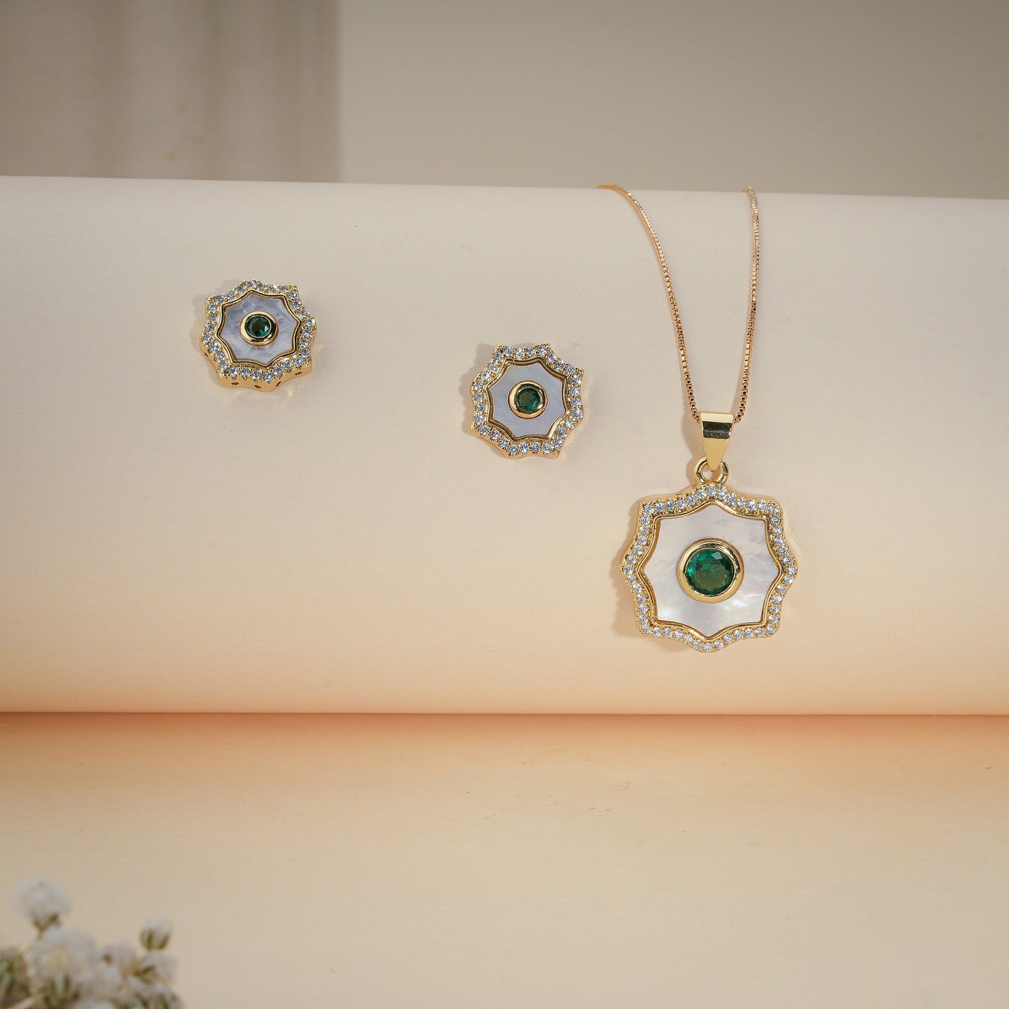 Emerald Crystal & Mother of Pearl Floral Pendant Necklace Set